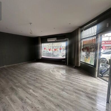 Commerce 3 pièces 134000 €