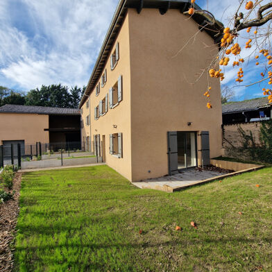 Appartement 4 pièces 1235 €