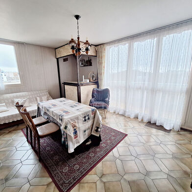 Appartement 3 pièces 215000 €