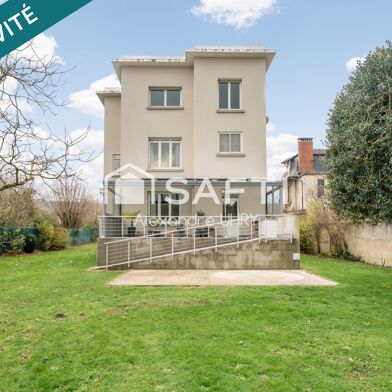 Maison 8 pièces 399000 €