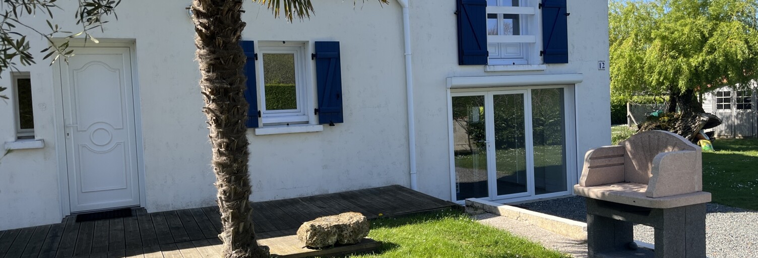 Maison 5 Pièces 164 m² à vendre à Saint-Romain-de-Benet (17600)