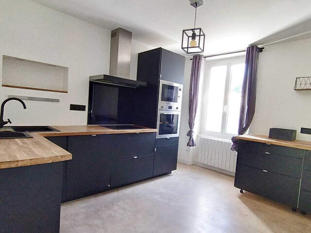 Maison de Village proche toutes commodités et écoles — photo du bien