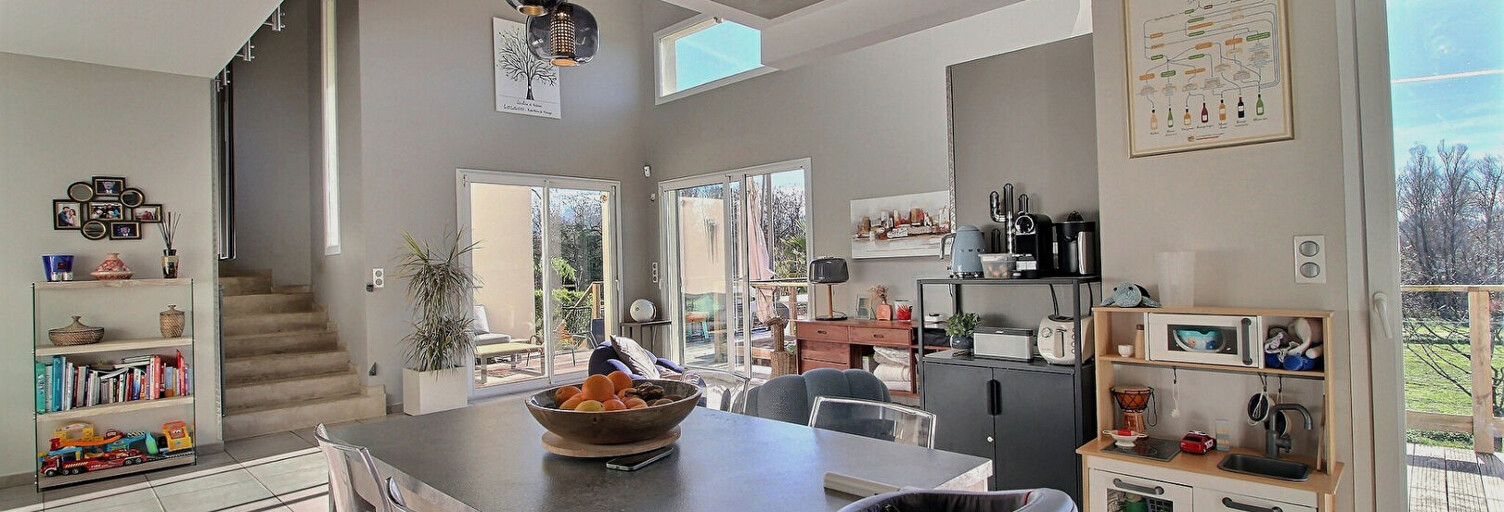 Maison 6 Pièces 175 m² à vendre à Saint-Cyprien (42160)