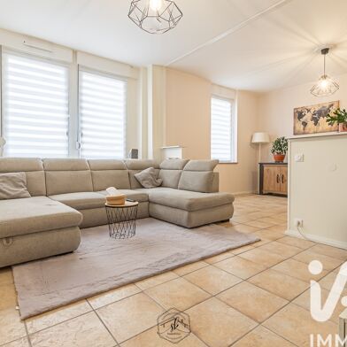 Appartement 6 pièces 260000 €