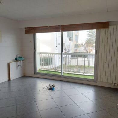 Commerce  250000 €