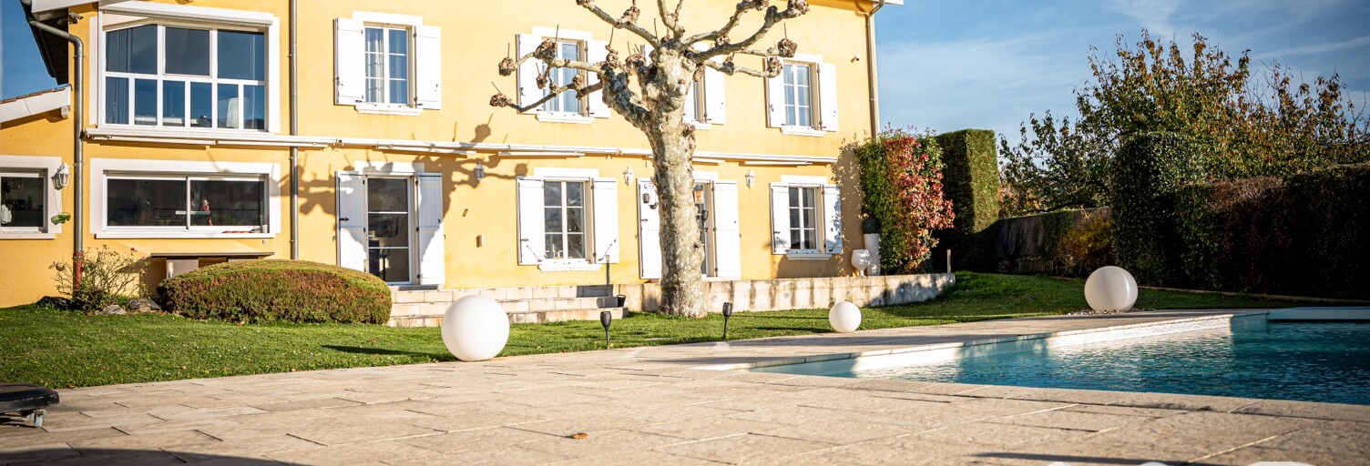 Maison 6 Pièces 332 m² à vendre à Sablons (38550)