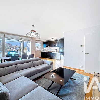 Appartement 4 pièces 245000 €