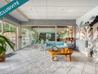 Propriété d'exception avec piscine intérieure ***Pré visite 3D disponible sur demande*** — photo 3