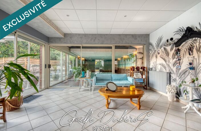 Propriété d'exception avec piscine intérieure ***Pré visite 3D disponible sur demande*** — photo 3