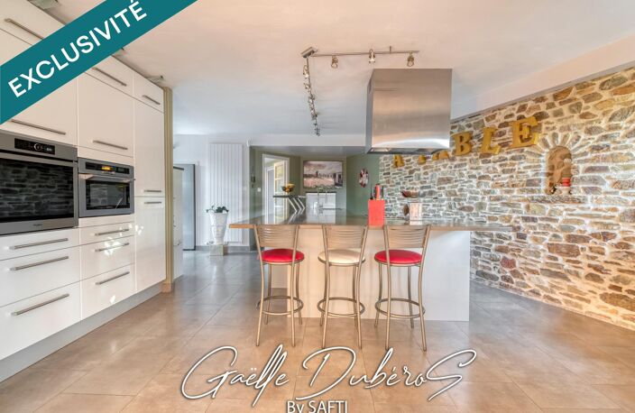 Propriété d'exception avec piscine intérieure ***Pré visite 3D disponible sur demande*** — photo 4