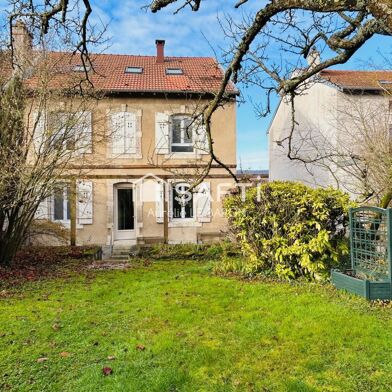 Maison 7 pièces 319000 €