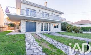 Maison 8 Pièces 208 m² à vendre à Mérignac (33700)