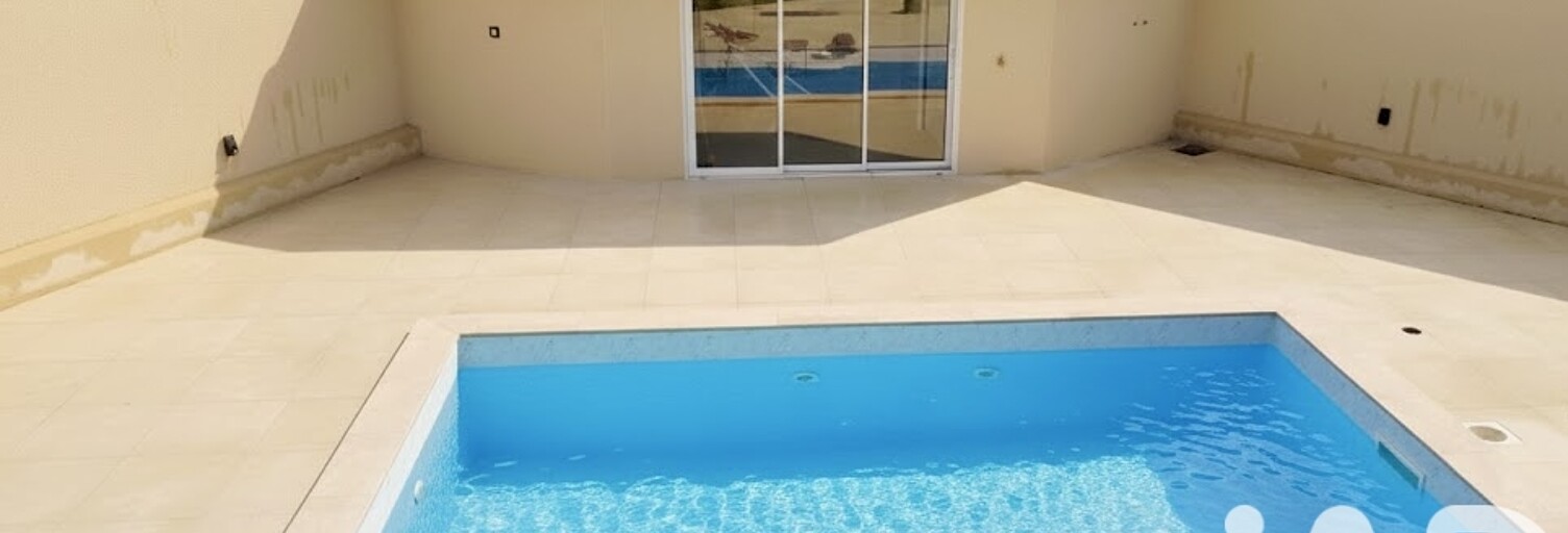 Maison 9 Pièces 231 m² à vendre à Bonson (42160)