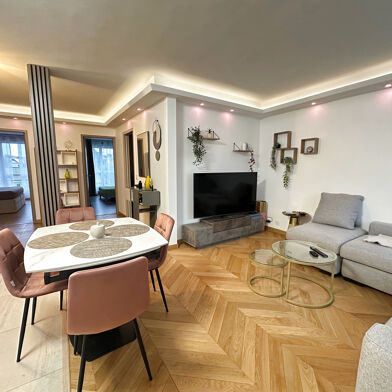 Appartement 3 pièces 1670 €