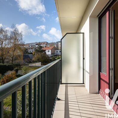 Appartement 3 pièces 239200 €