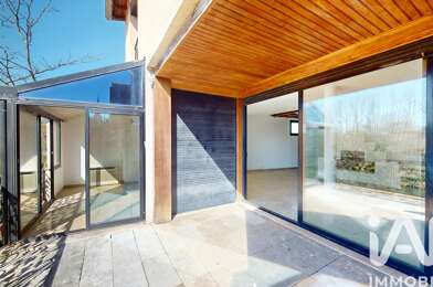 Appartement 4 pièces 243000 €