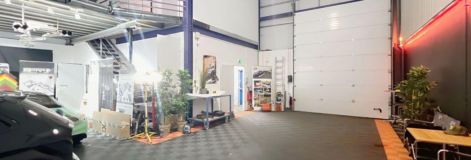 Commerce  315 m² à louer à Brie-Comte-Robert (77170)