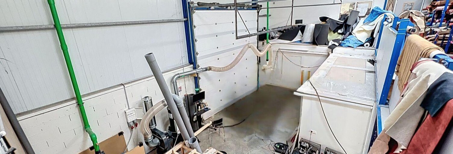 Commerce  330 m² à louer à Brie-Comte-Robert (77170)