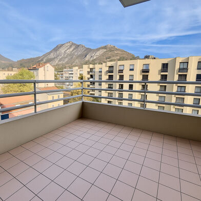 Appartement 3 pièces 249000 €