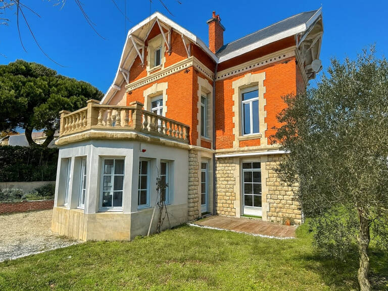 VILLA BELLE EPOQUE — photo 1