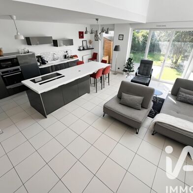 Appartement 5 pièces 380000 €