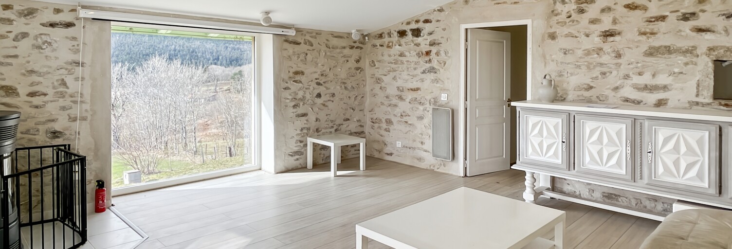 Maison 8 Pièces 156 m² à vendre à Chalmazel-Jeansagnière (42920)