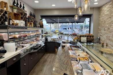 Commerce  237600 €