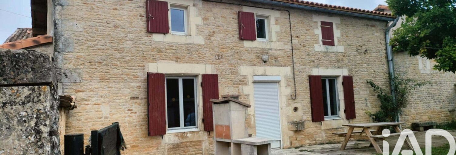Maison 4 Pièces 121 m² à vendre à Mairé-Levescault (79190)