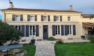 Maison 12 Pièces 361 m² à vendre à Louzignac (17160)