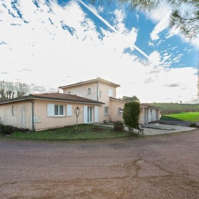 Maison 7 pièces 296520 €