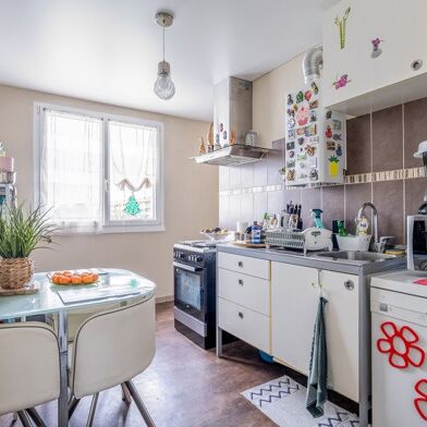 Appartement 4 pièces 147896 €