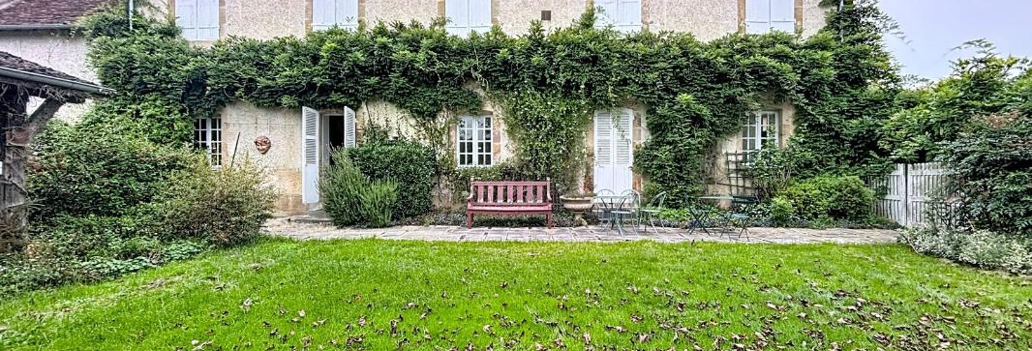 Maison 6 Pièces 295 m² à louer à Vallon-en-Sully (03190)