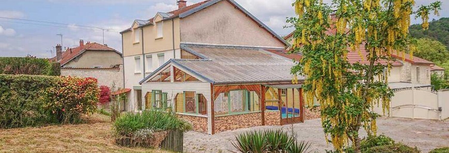 Maison 8 Pièces 200 m² à vendre à Viéville (52310)