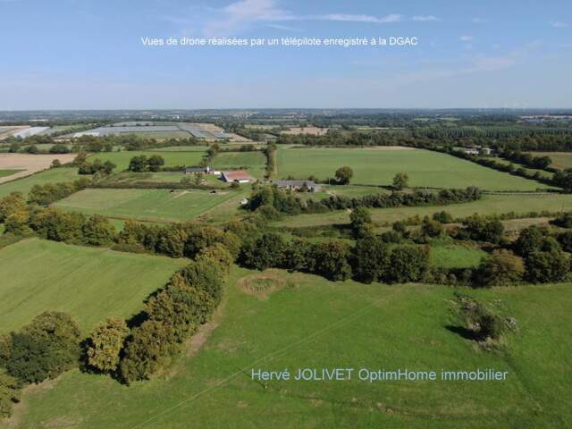 FERME SUR 30 ha AVEC LONGERE ET DEPENDANCE — photo du bien