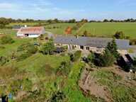 FERME SUR 30 ha AVEC LONGERE ET DEPENDANCE — photo 3
