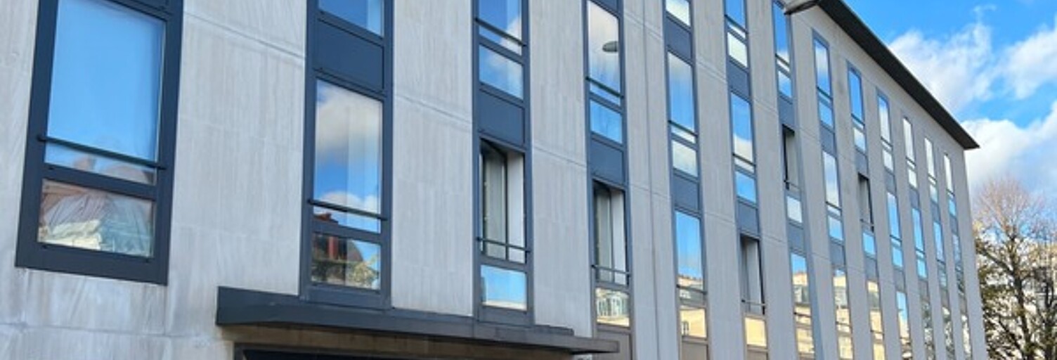 Bureau 4 Pièces 62 m² à vendre à Saint-Denis (93200)