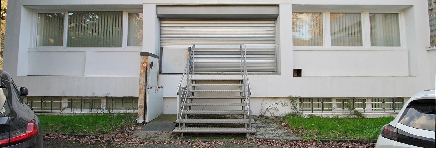 Commerce 23 Pièces 548 m² à louer à Petit-Couronne (76650)