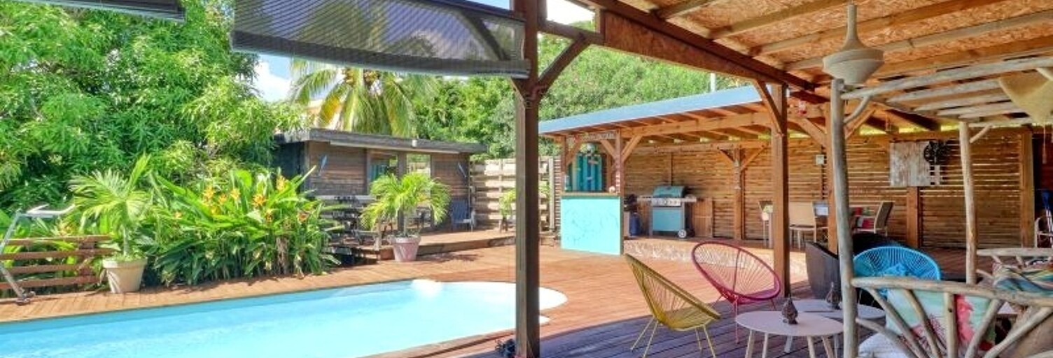 Maison 8 Pièces 192 m² à vendre à Sainte-Luce (97228)