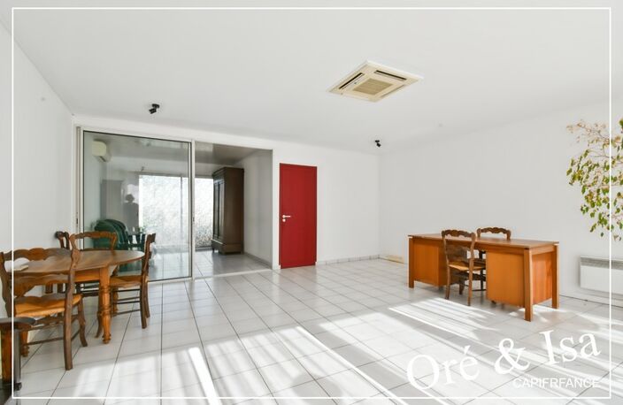 Investissement locatif ou implantation professionnelle : une opportunité à saisir ! à vendre CULAN (18) — photo 2