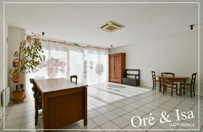 Investissement locatif ou implantation professionnelle : une opportunité à saisir ! à vendre CULAN (18) — photo 3