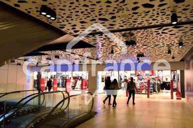 Commerce  270000 €