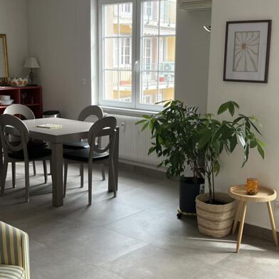 Appartement 3 pièces 1100 €