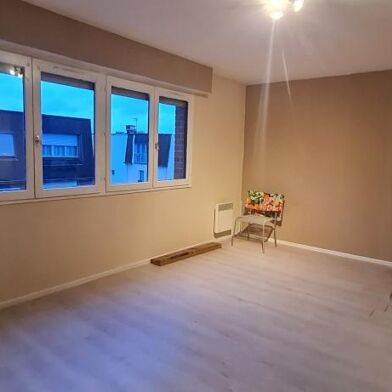 Appartement 1 pièces 740 €