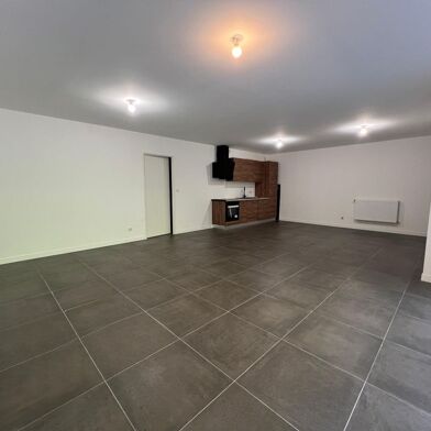 Appartement 4 pièces 1050 €