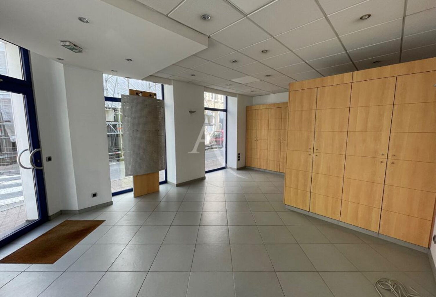 Local commercial Boulogne Sur Mer 52 m2 — photo 1