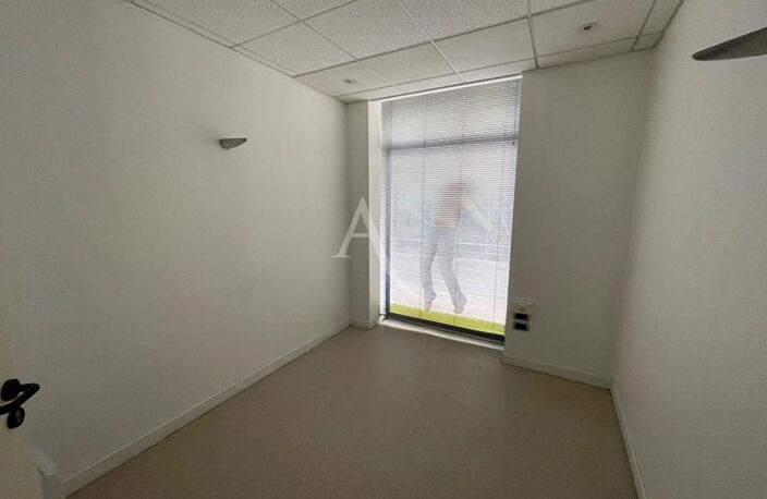 Local commercial Boulogne Sur Mer 52 m2 — photo 2
