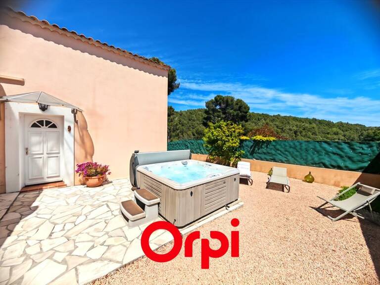 BANDOL MAISON 110M² EN BON ETAT AVEC JARDIN — photo 1