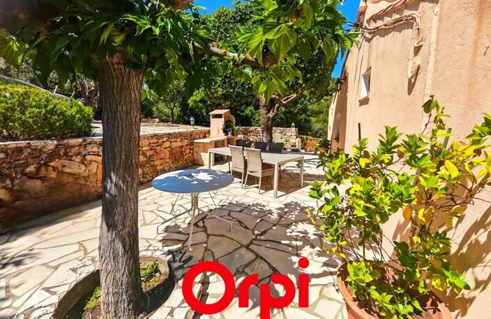 BANDOL MAISON 110M² EN BON ETAT AVEC JARDIN — photo 3