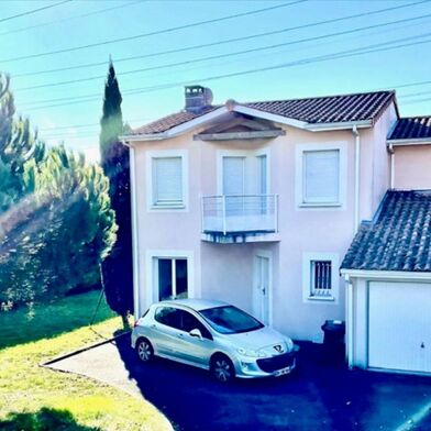 Maison 5 pièces 1490 €