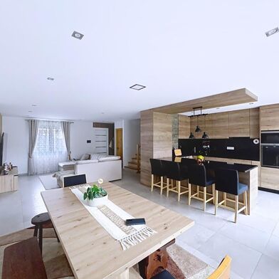 Maison 7 pièces 520000 €